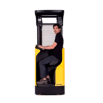 Persona dentro del Apilador Hyster RS1.6